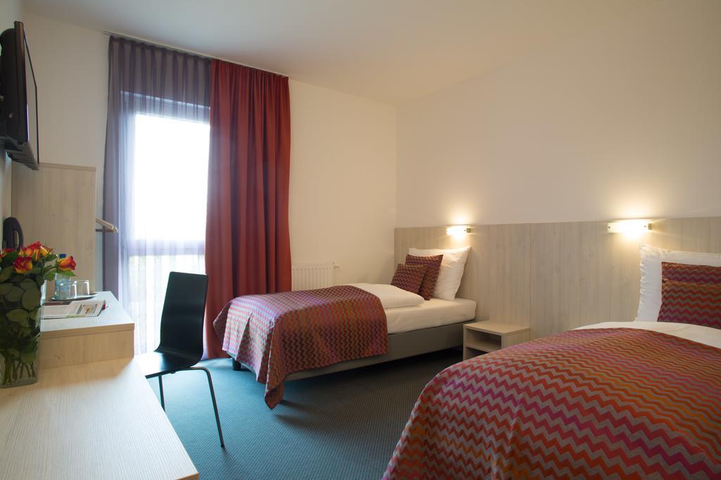 Best Sleep Hotel Spielberg Bei Knittelfeld Exterior photo